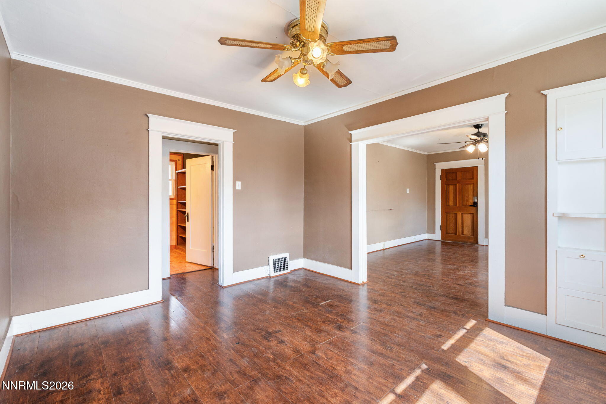 1025 Bell Street Reno, NV 89503 - Photo 6 of 26 Living Room