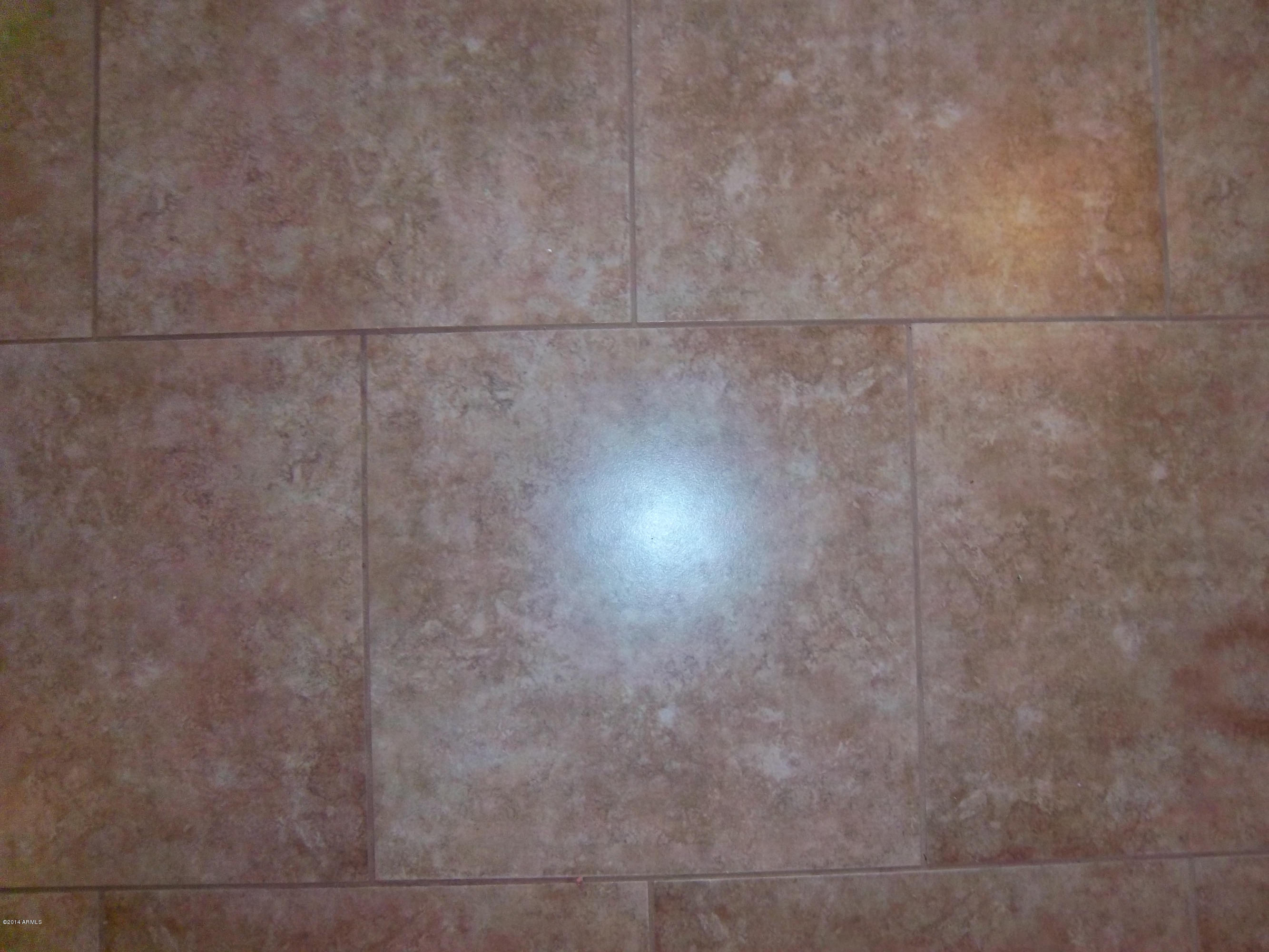 21117 West Steedridge Road Wittmann, AZ 85361 - Photo 18 of 66 Offset tile floors
