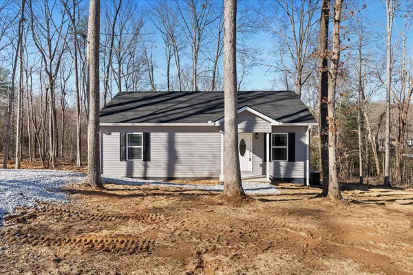 $205,000 | 18 Central Street, Tracy City, TN 37387
