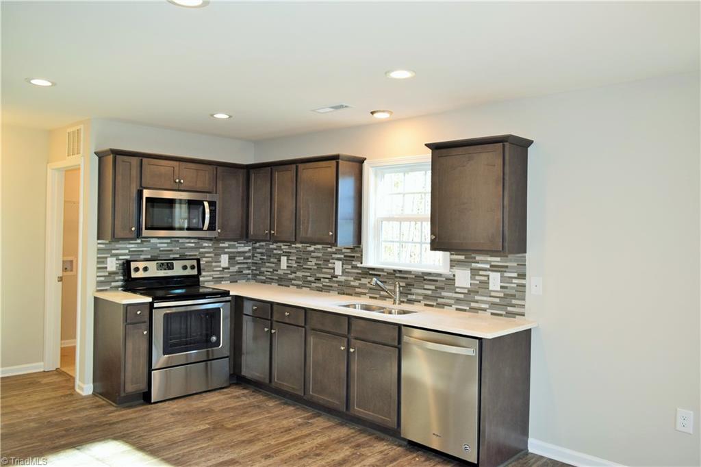 951 Eden Church Road Madison, NC 27025 - Photo 7 of 28 Kitchen with stainless steel appliances
