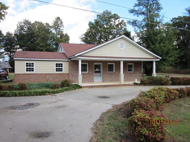 5 Little Powderbag Road Hartwell, GA 30643 - Photo 1 of 1 a front view of a house with a garden