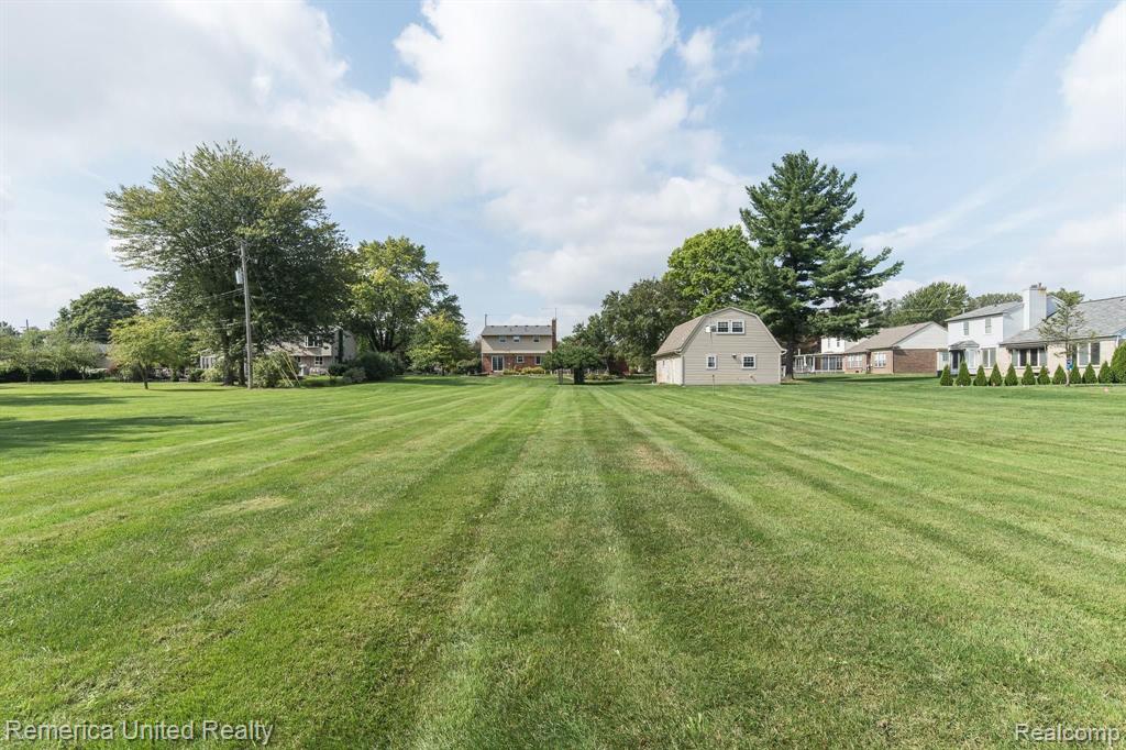 6120 North Beck Road Canton, MI 48187 - Photo 38 of 39