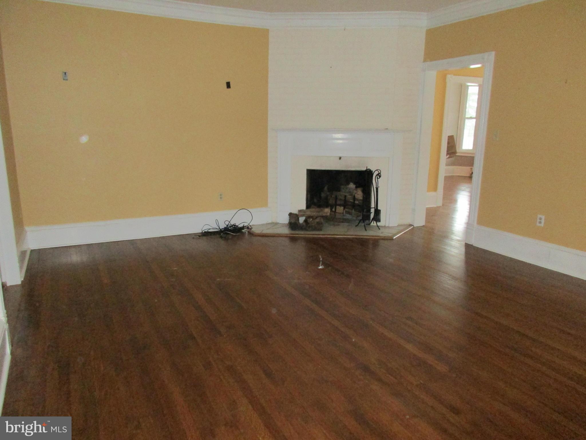 8407 Legg Road Frederick, MD 21704 - Photo 6 of 22 Family Room