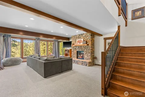 $1,795,000 | 239 Foxridge Lane, Leavenworth, WA 98826