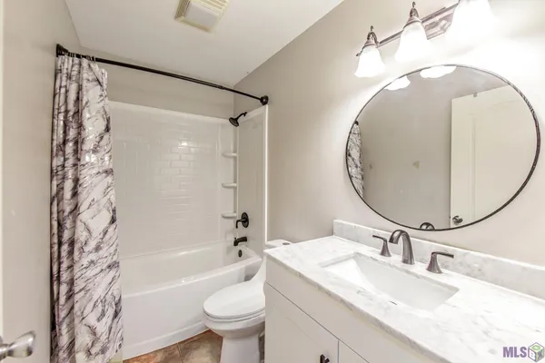 $239,000 | 219 Blue Ridge Drive, Gray, LA 70359