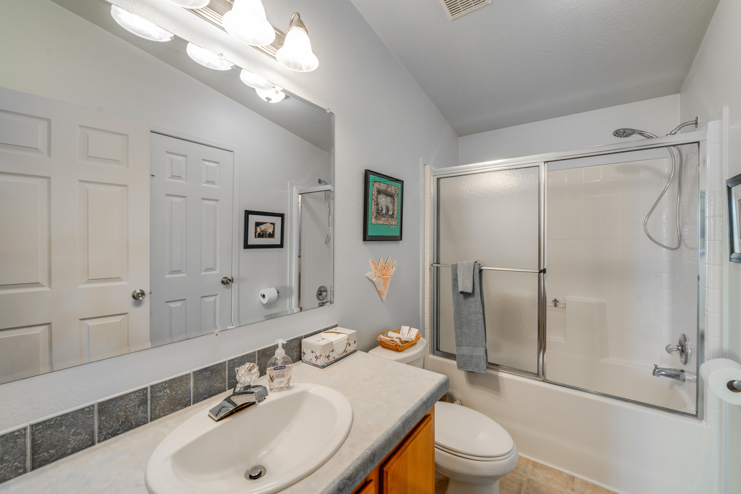 178 South River View Street Wheeler, OR 97147 - Photo 12 of 32 2nd bathroom