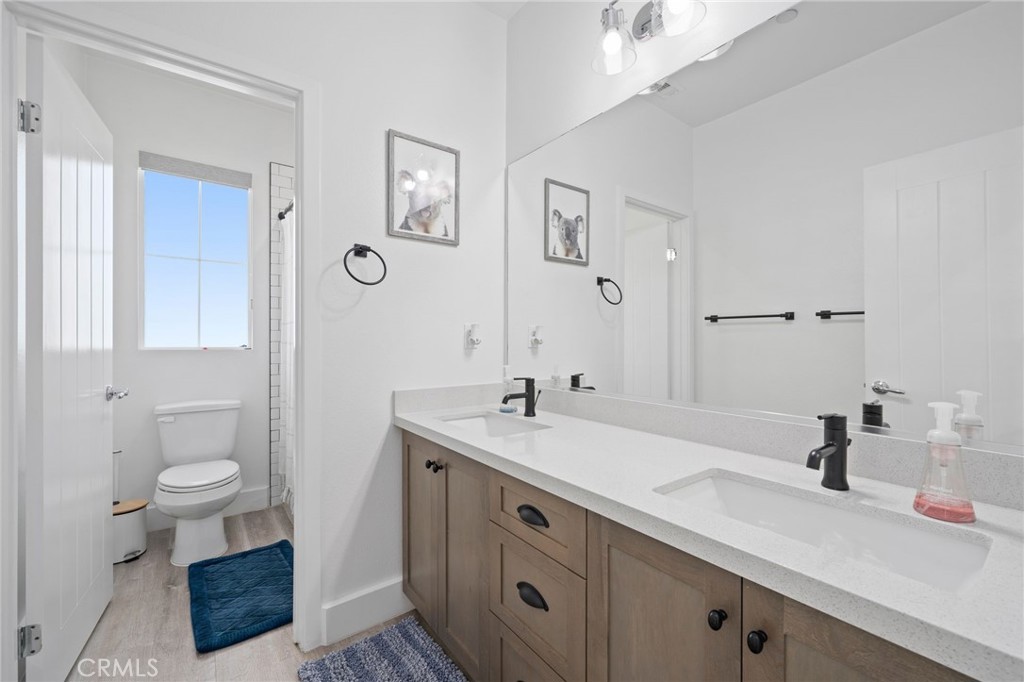 945 Brilliance Lane Costa Mesa, CA 92626 - Photo 14 of 22