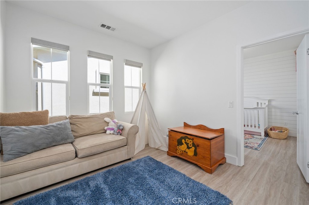 945 Brilliance Lane Costa Mesa, CA 92626 - Photo 16 of 22