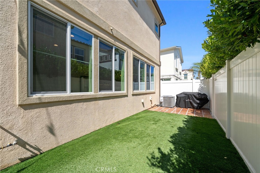 945 Brilliance Lane Costa Mesa, CA 92626 - Photo 19 of 22