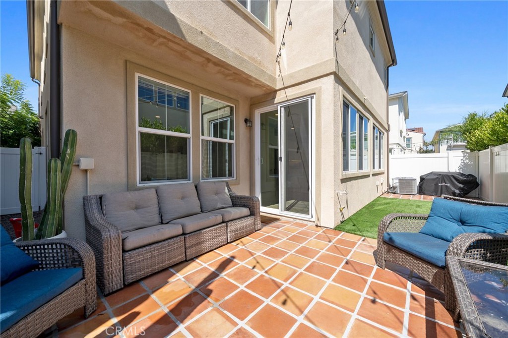 945 Brilliance Lane Costa Mesa, CA 92626 - Photo 21 of 22