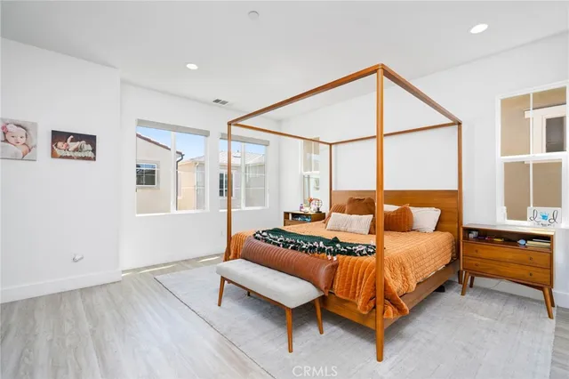 $1,435,000 | 945 Brilliance Lane, Costa Mesa, CA 92626