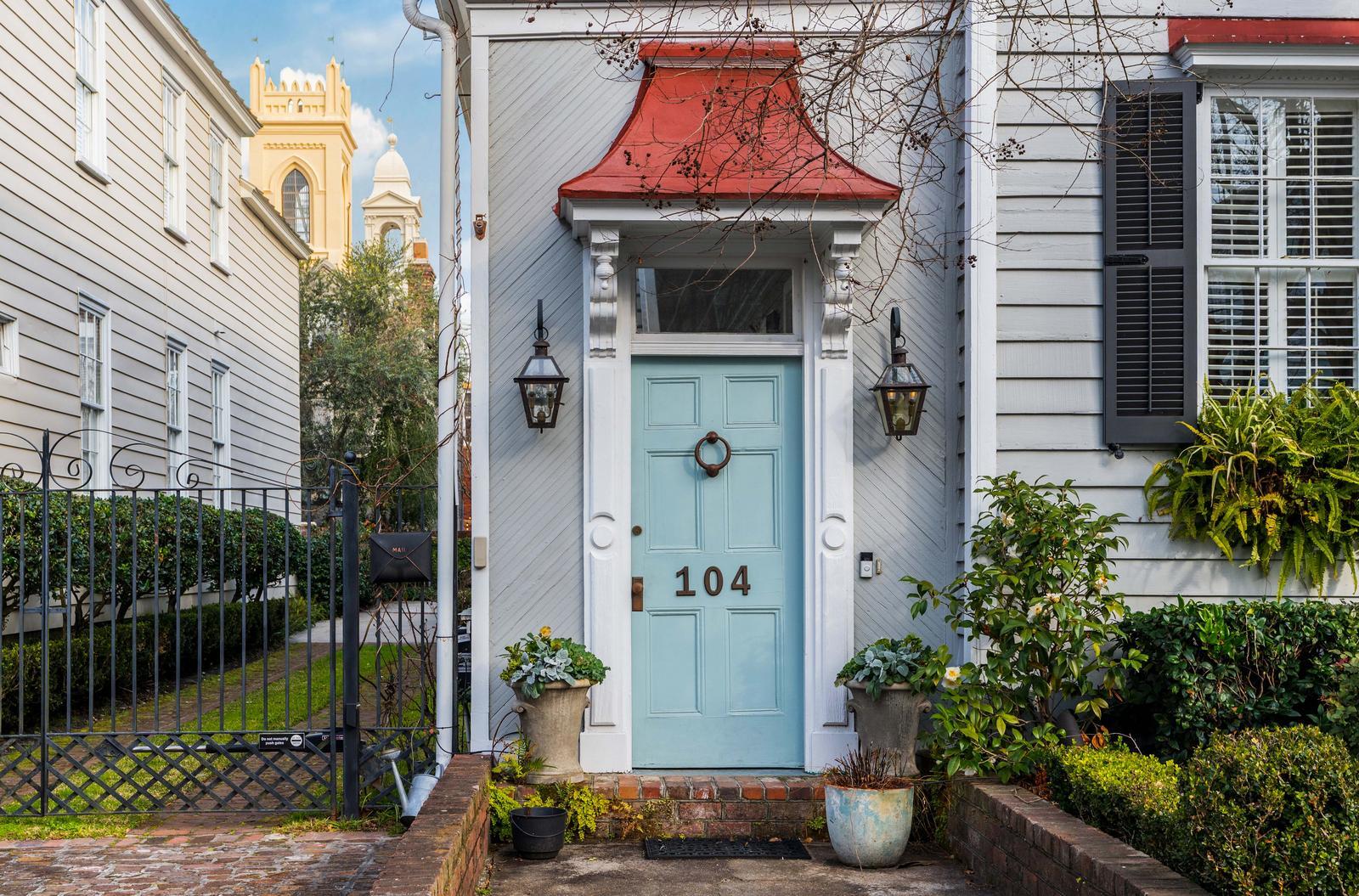 104 Queen Street, Unit B Charleston, SC 29401 - Photo 19 of 19 104queen17
