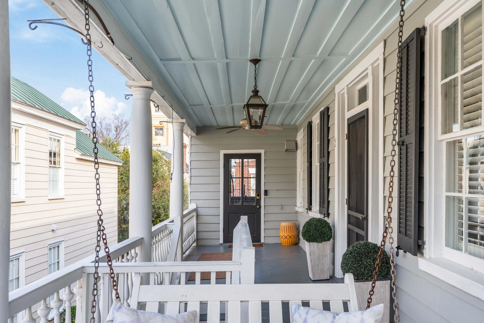 104 Queen Street, Unit B Charleston, SC 29401 - Photo 4 of 19 104queen4.5