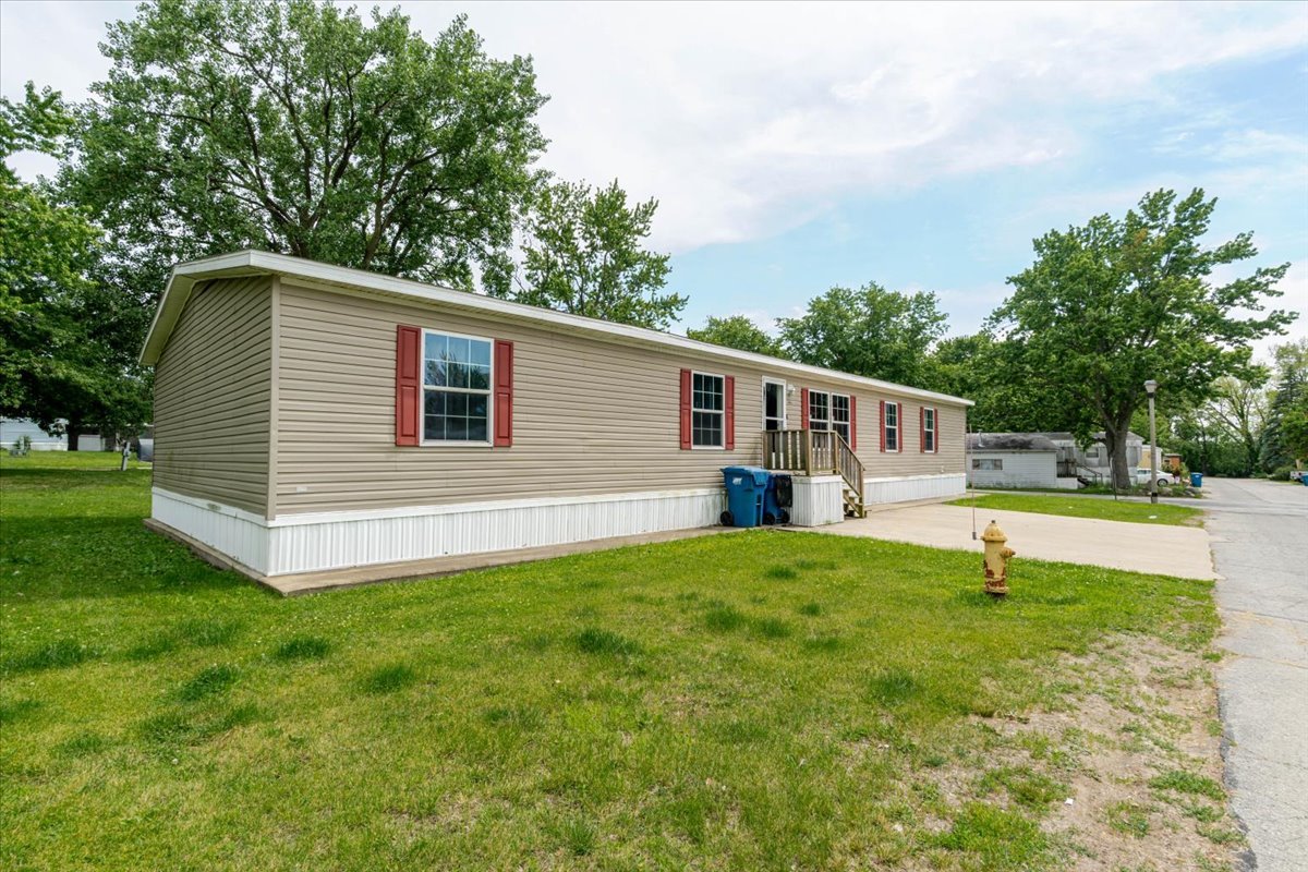 861 4th Street Normal, IL 61761 - Photo 3 of 37