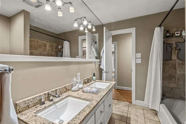 $3,300 | 5320 El Campo Avenue, Fort Worth, TX 76107