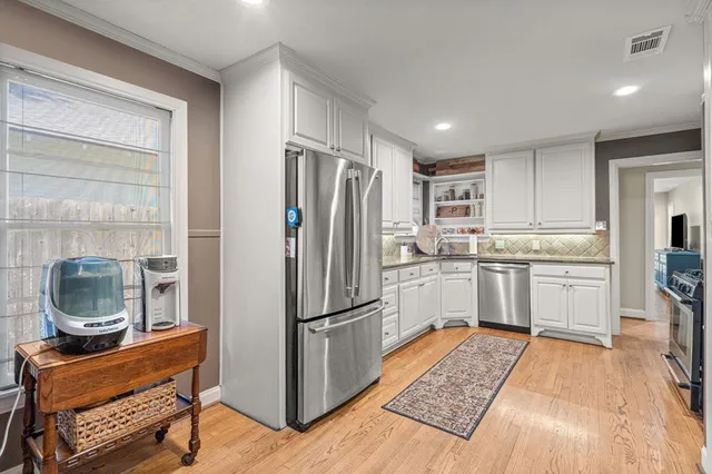 $3,300 | 5320 El Campo Avenue, Fort Worth, TX 76107