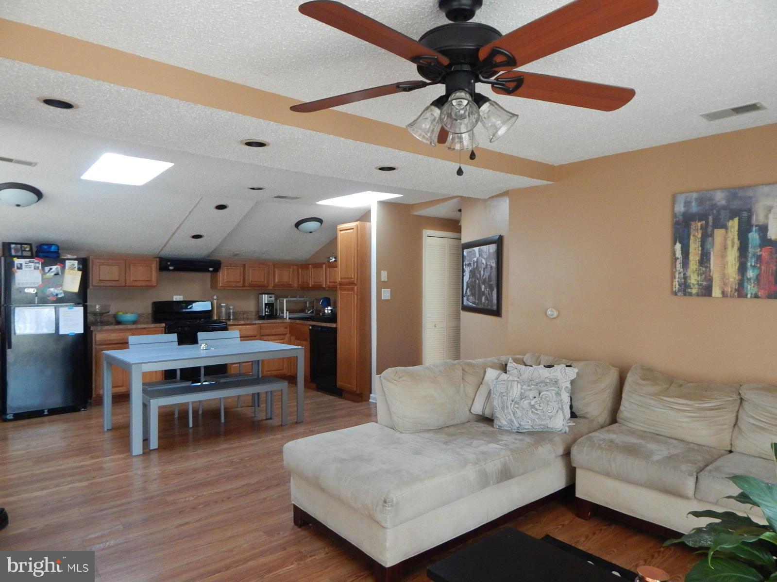 7124 Allentown Road Fort Washington, MD 20744 - Photo 17 of 24 Living Room/Dining (Cottage)