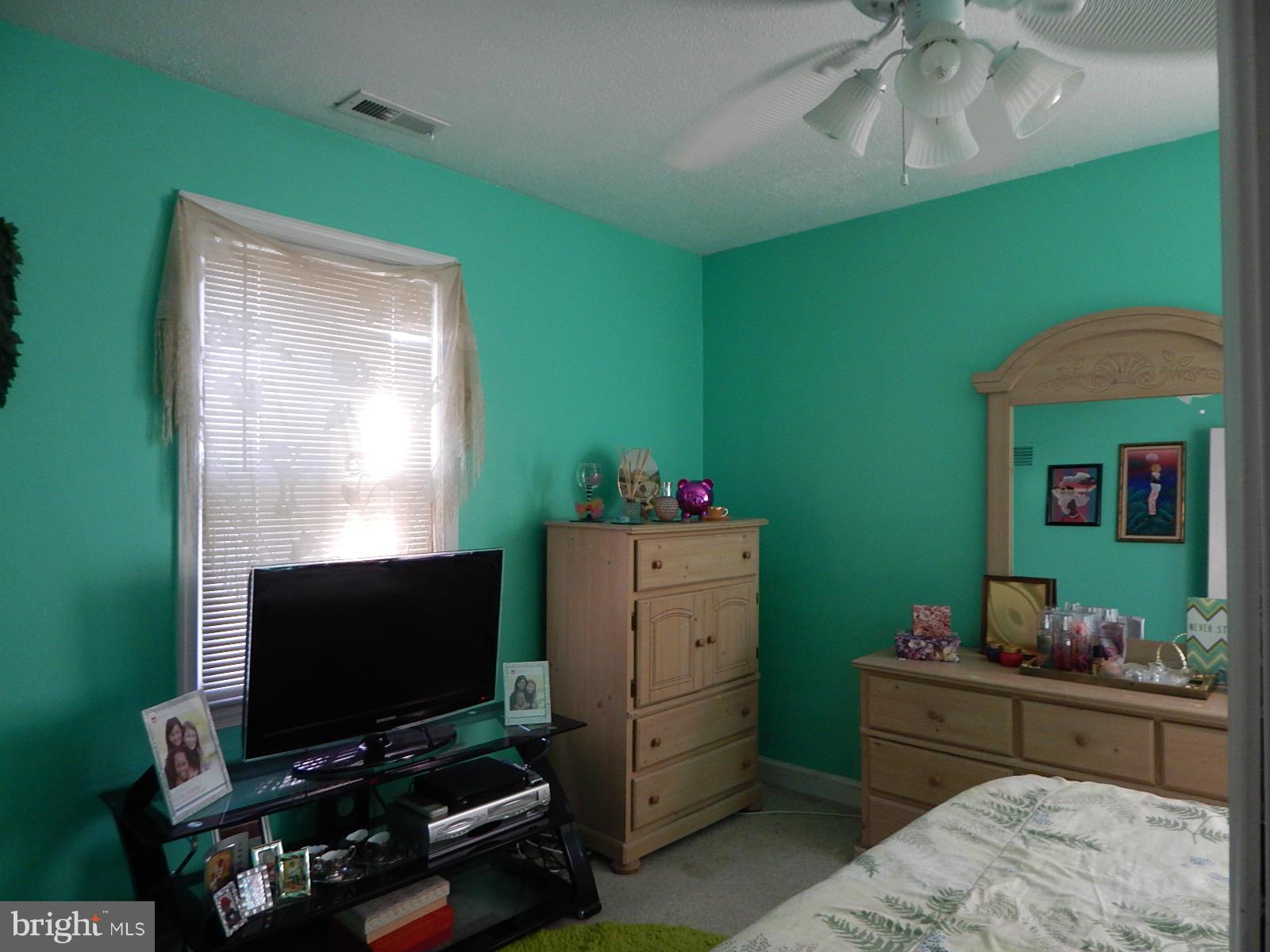 7124 Allentown Road Fort Washington, MD 20744 - Photo 9 of 24 Bedroom