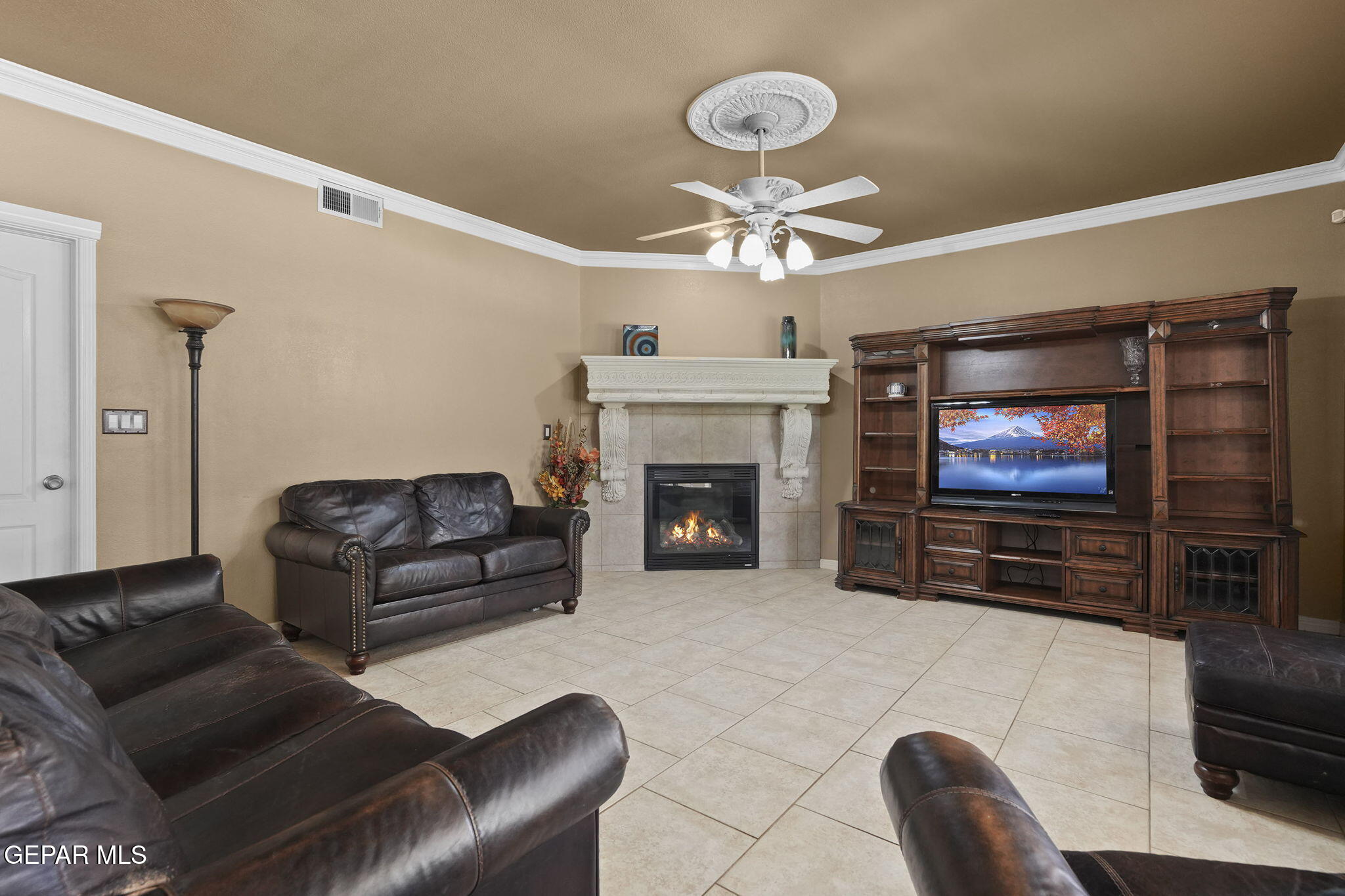 604 Rosinante Road El Paso, TX 79922 - Photo 14 of 60 45-web-or-mls-JOL00760