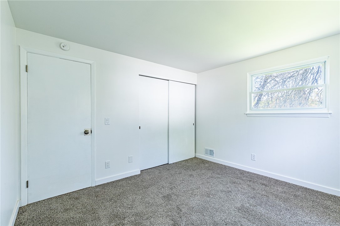 9 Amesbury Road Henrietta, NY 14623 - Photo 37 of 50