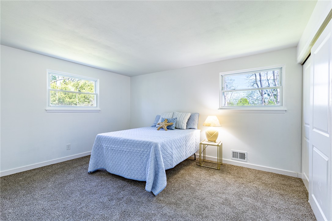 9 Amesbury Road Henrietta, NY 14623 - Photo 39 of 50