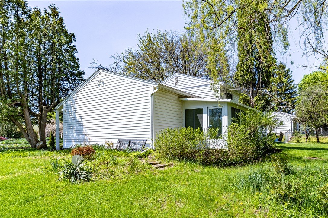 9 Amesbury Road Henrietta, NY 14623 - Photo 45 of 50