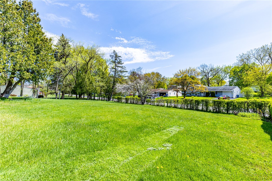 9 Amesbury Road Henrietta, NY 14623 - Photo 47 of 50