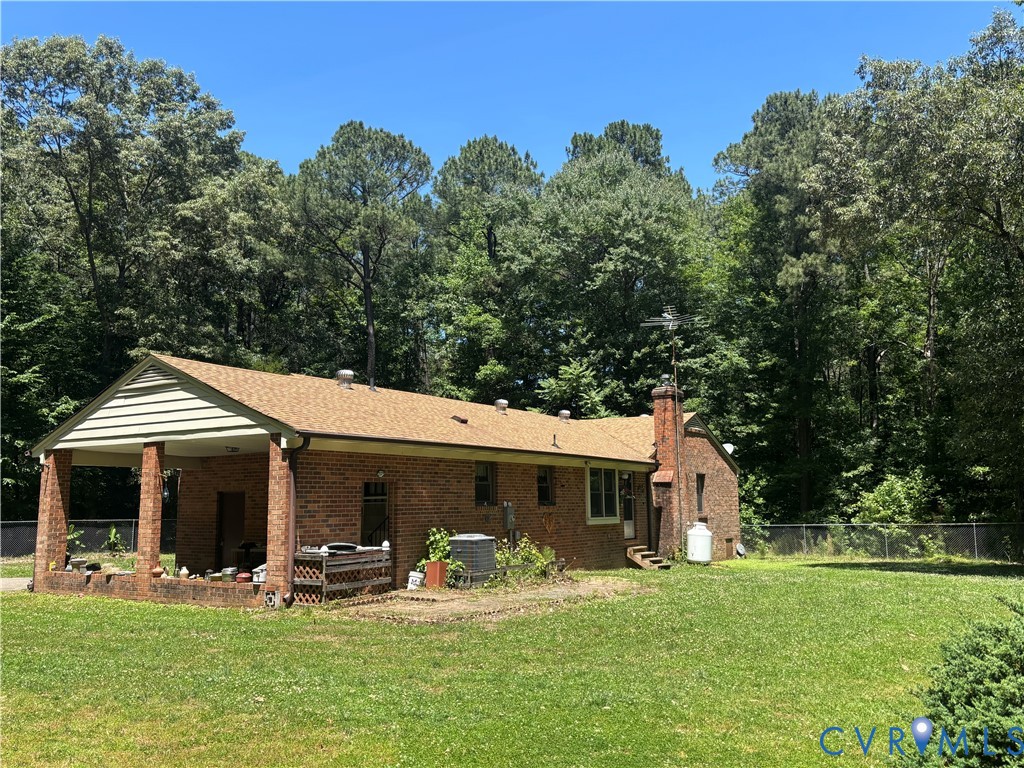 11374 Georgetown Road Mechanicsville, VA 23116 - Photo 3 of 3 Carport side & back of home