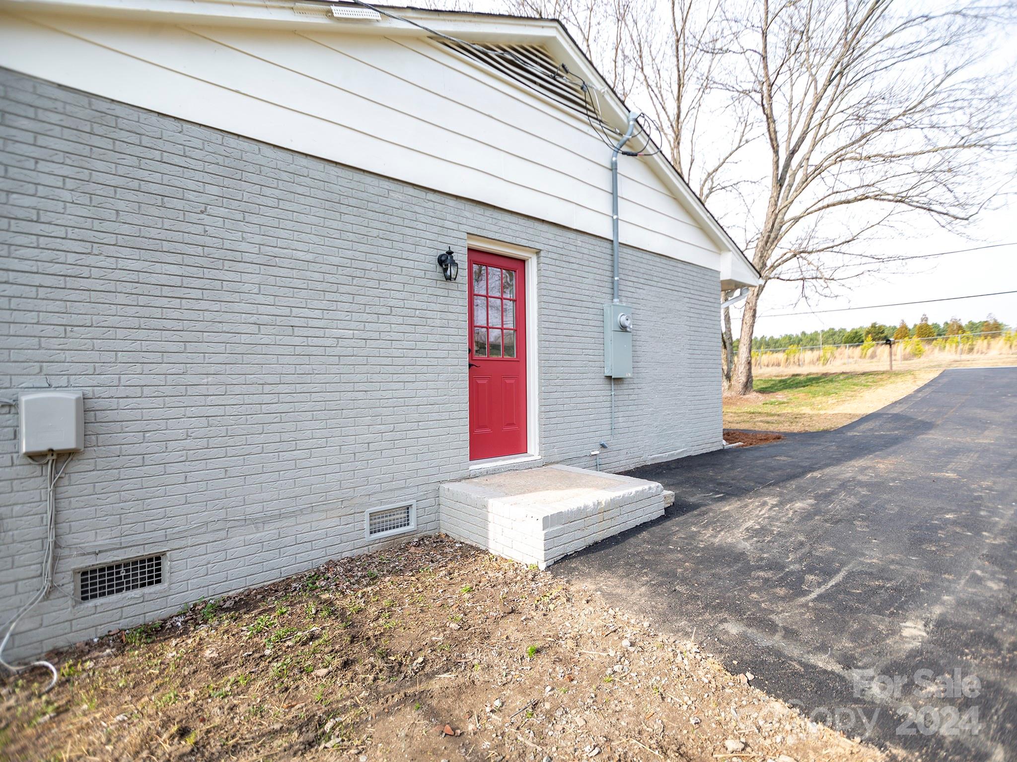 2537 Linwood Road Gastonia, NC 28052 - Photo 19 of 21 Gallery Image 19