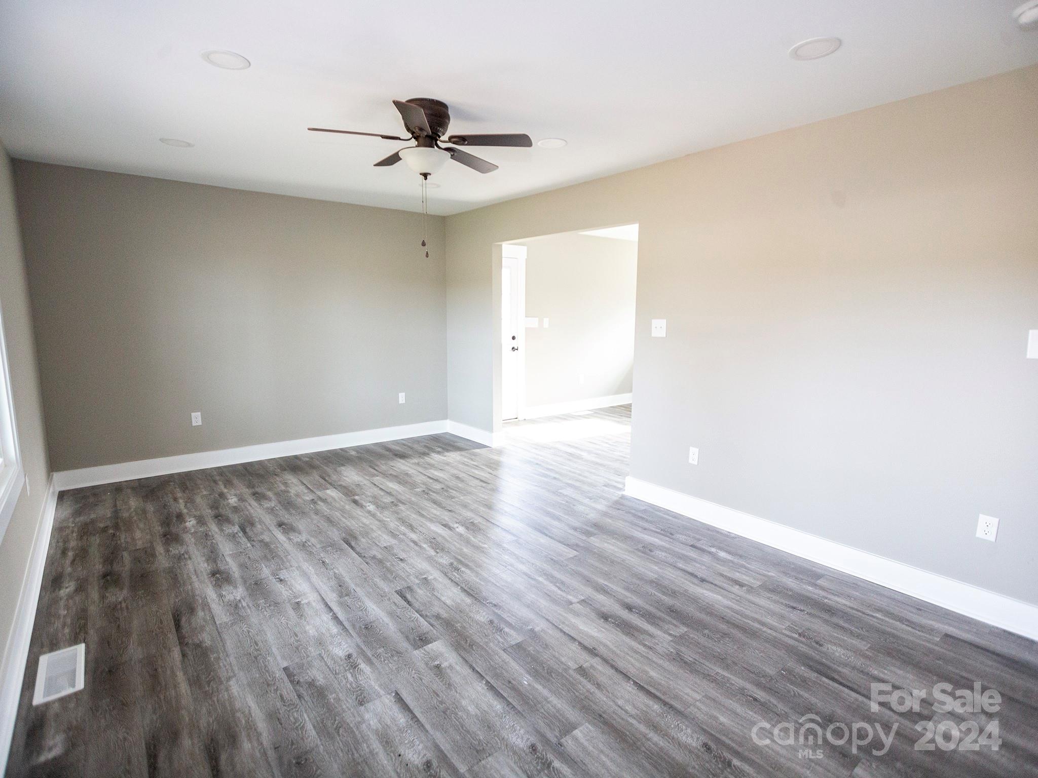 2537 Linwood Road Gastonia, NC 28052 - Photo 5 of 21 Gallery Image 5