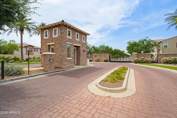 $369,995 | 2748 South Cavalier Drive, Unit 103, Gilbert, AZ 85295