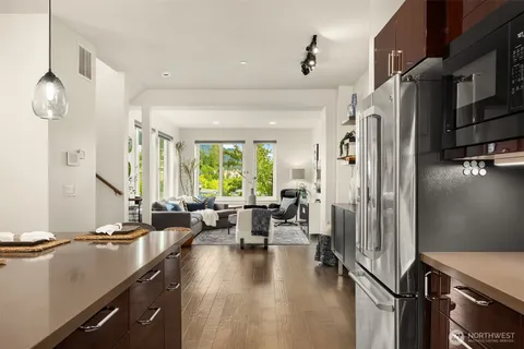 $1,175,000 | 998 Northeast High Street, Unit 12, Issaquah, WA 98029