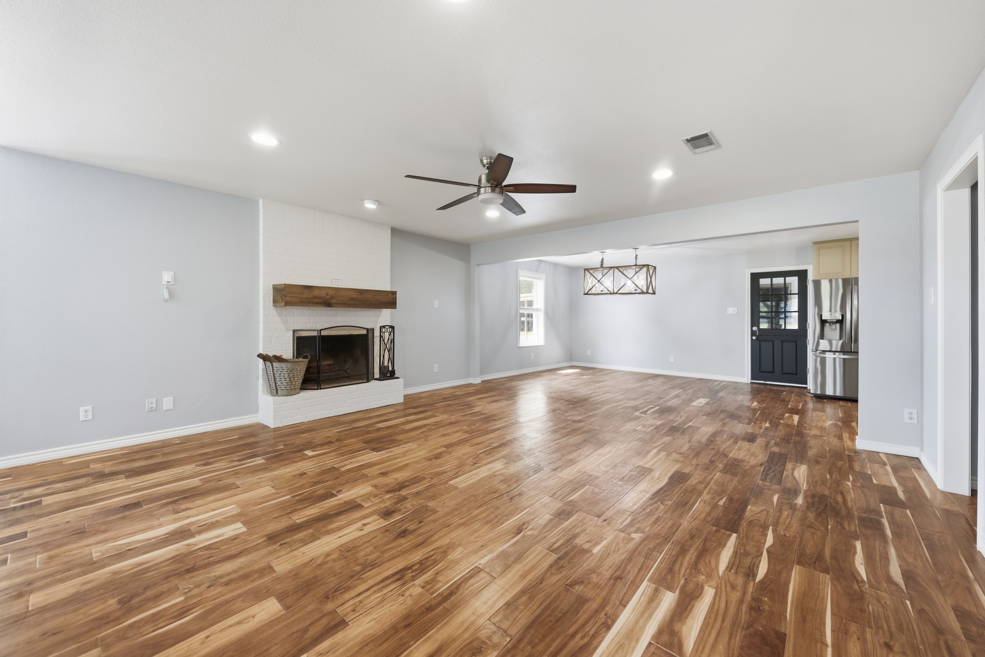 4988 Thane Road Navasota, TX 77868 - Photo 20 of 50 Living room with fireplace