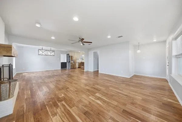 $895,000 | 4988 Thane Road, Navasota, TX 77868