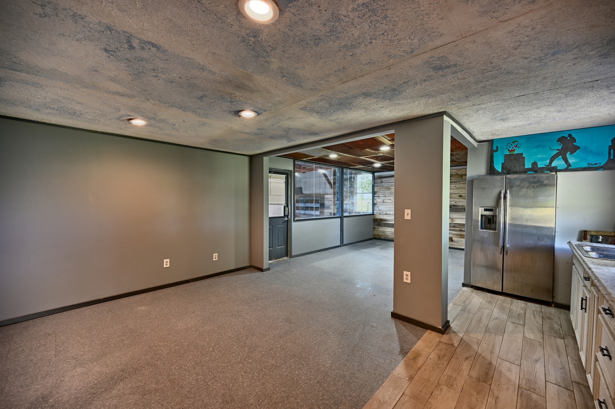 4988 Thane Road Navasota, TX 77868 - Photo 40 of 50 Barn/Shop entertaining area