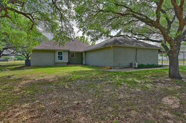 $895,000 | 4988 Thane Road, Navasota, TX 77868