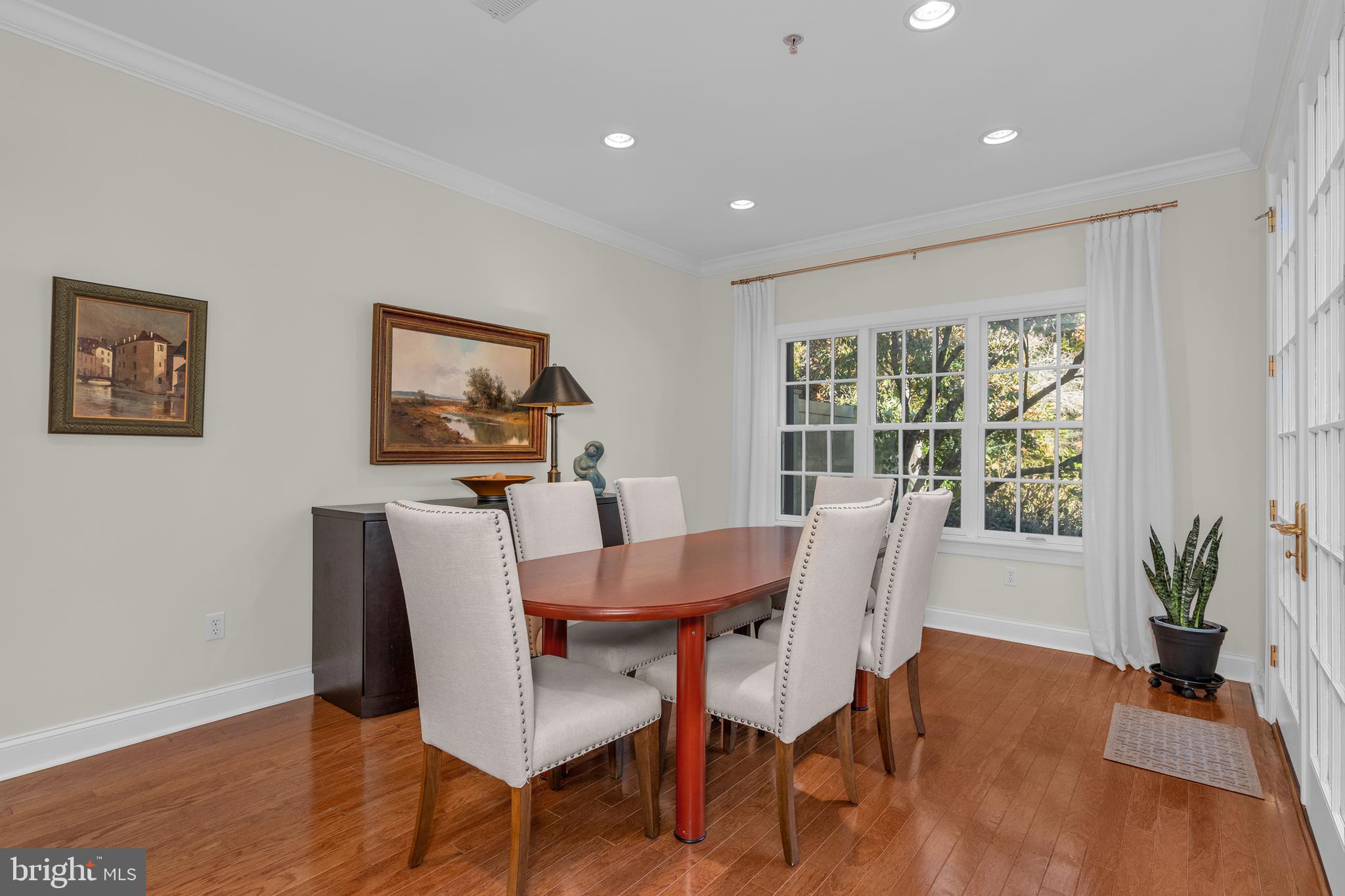 28872 Jasper Lane Easton, MD 21601 - Photo 14 of 38 a dining room with furniture and window