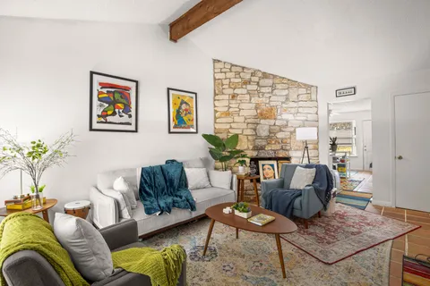 $474,900 | 5402 Brompton Circle, Austin, TX 78745