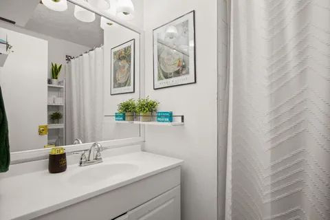 $474,900 | 5402 Brompton Circle, Austin, TX 78745