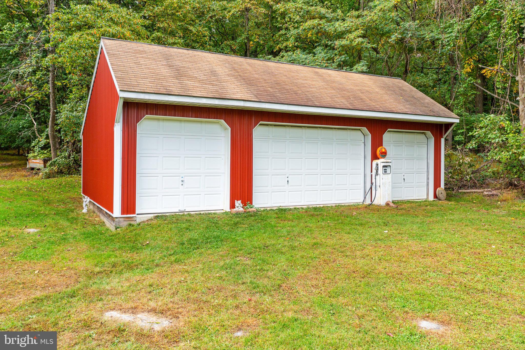 4760 Sheeprock Road Macungie, PA 18062 - Photo 23 of 32 Gallery Image 23
