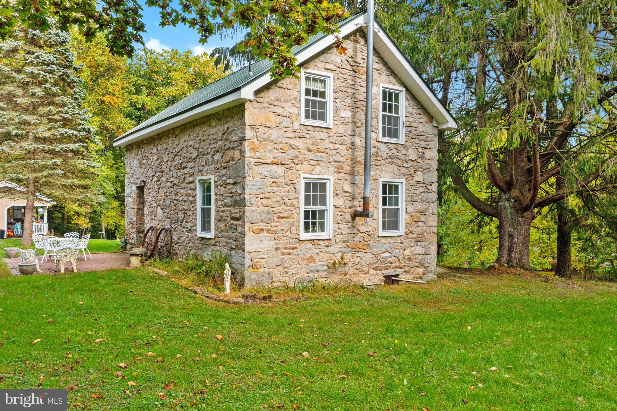 4760 Sheeprock Road Macungie, PA 18062 - Photo 6 of 32 Gallery Image 6