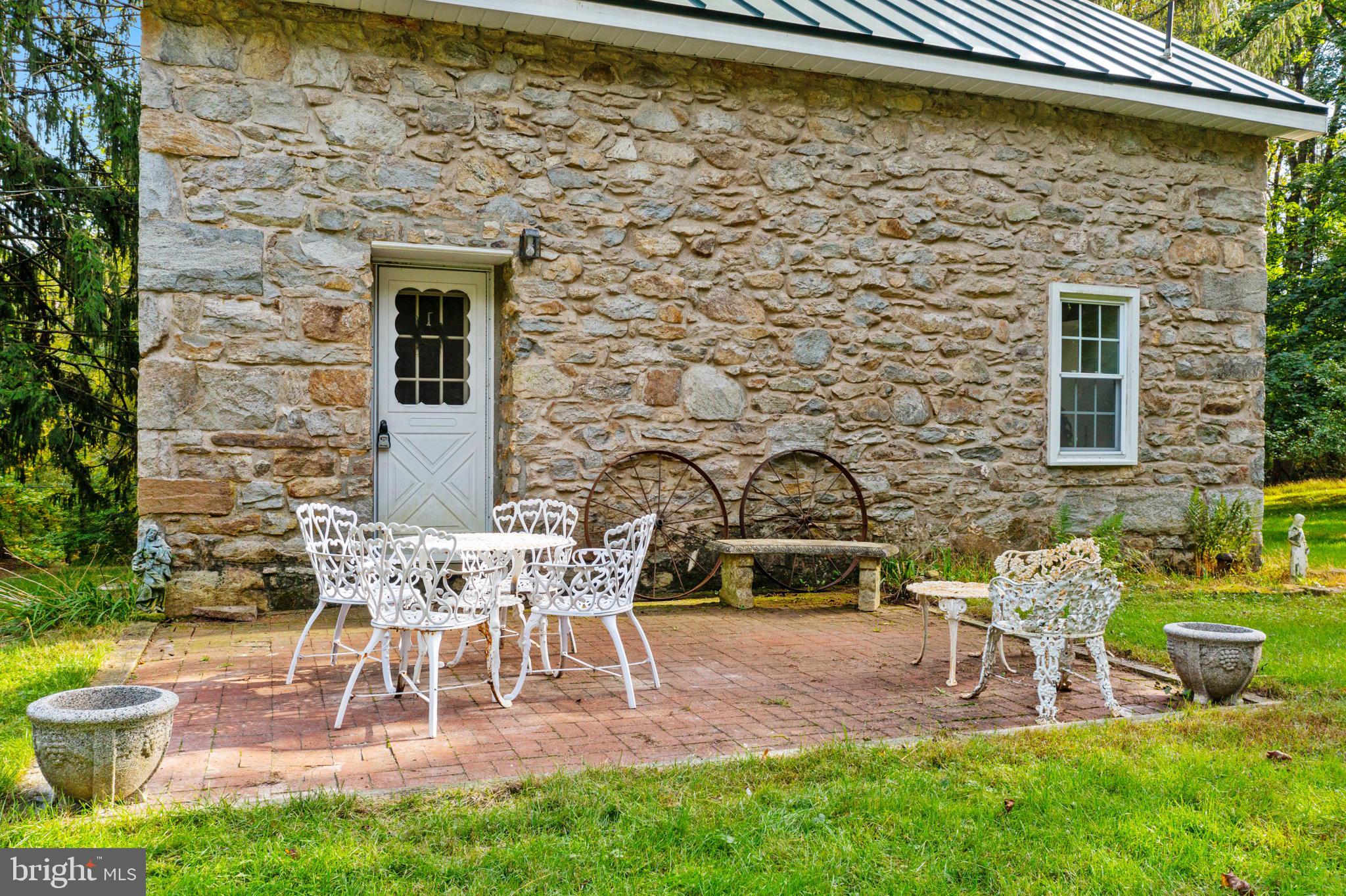 4760 Sheeprock Road Macungie, PA 18062 - Photo 7 of 32 Gallery Image 7