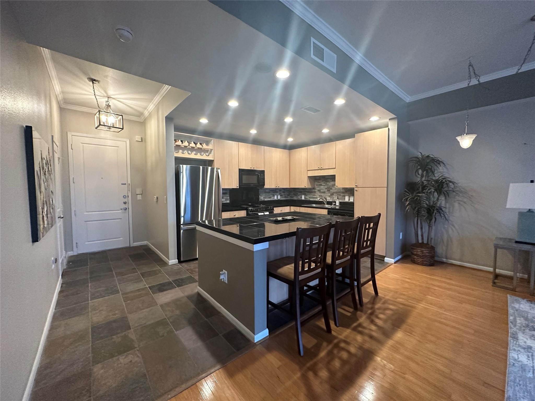 3505 Sage Road, Unit 1107 Houston, TX 77056 - Photo 4 of 26