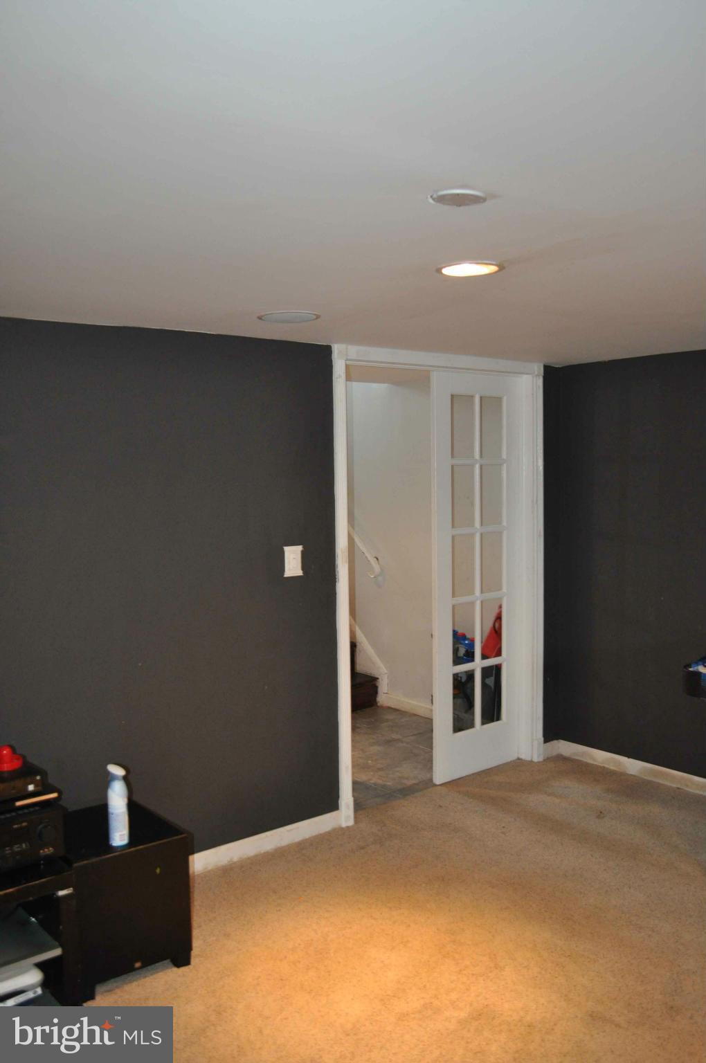 5658 Braxfield Road Halethorpe, MD 21227 - Photo 3 of 15 Interior (General)