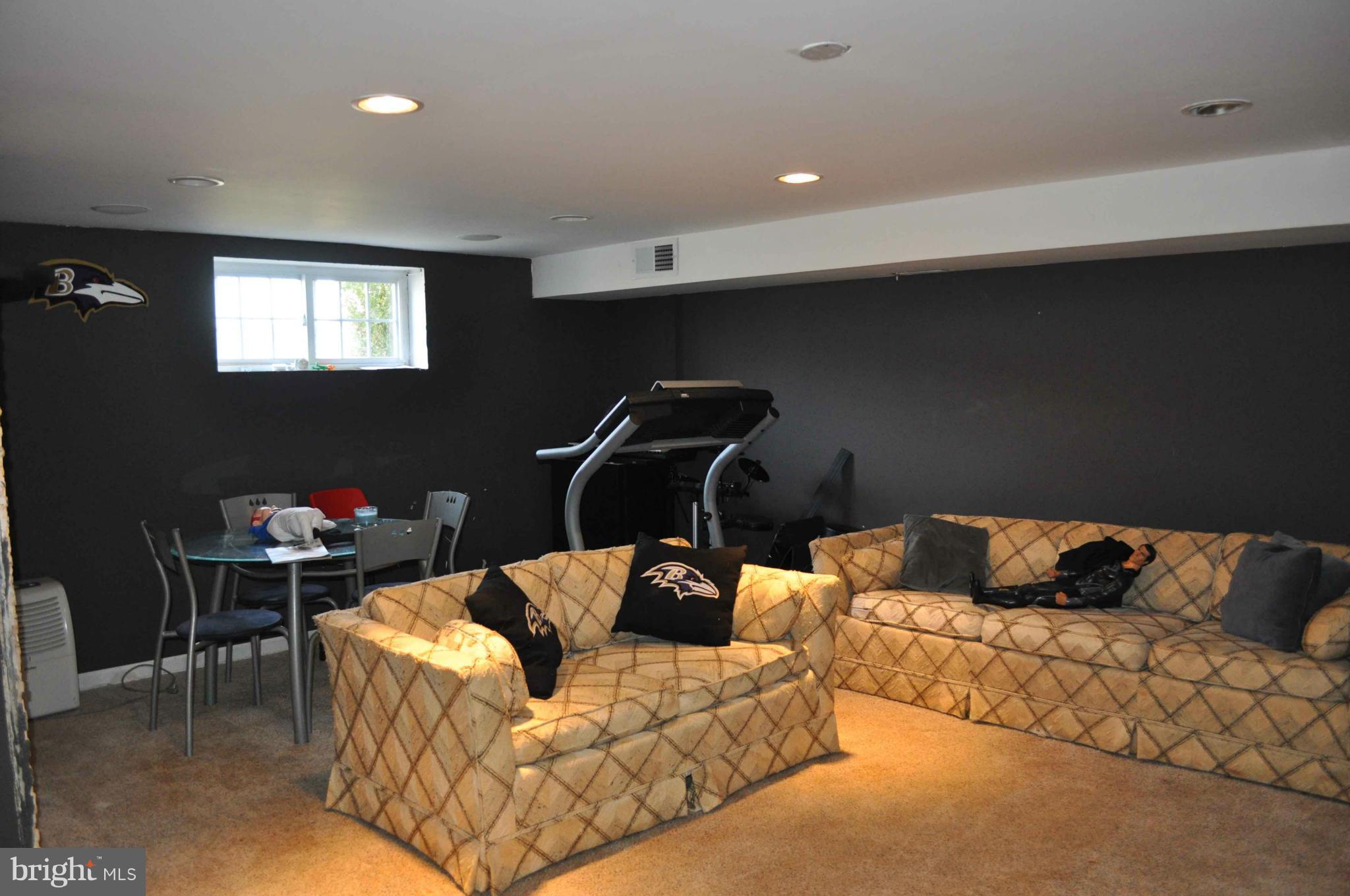 5658 Braxfield Road Halethorpe, MD 21227 - Photo 7 of 15 Interior (General)