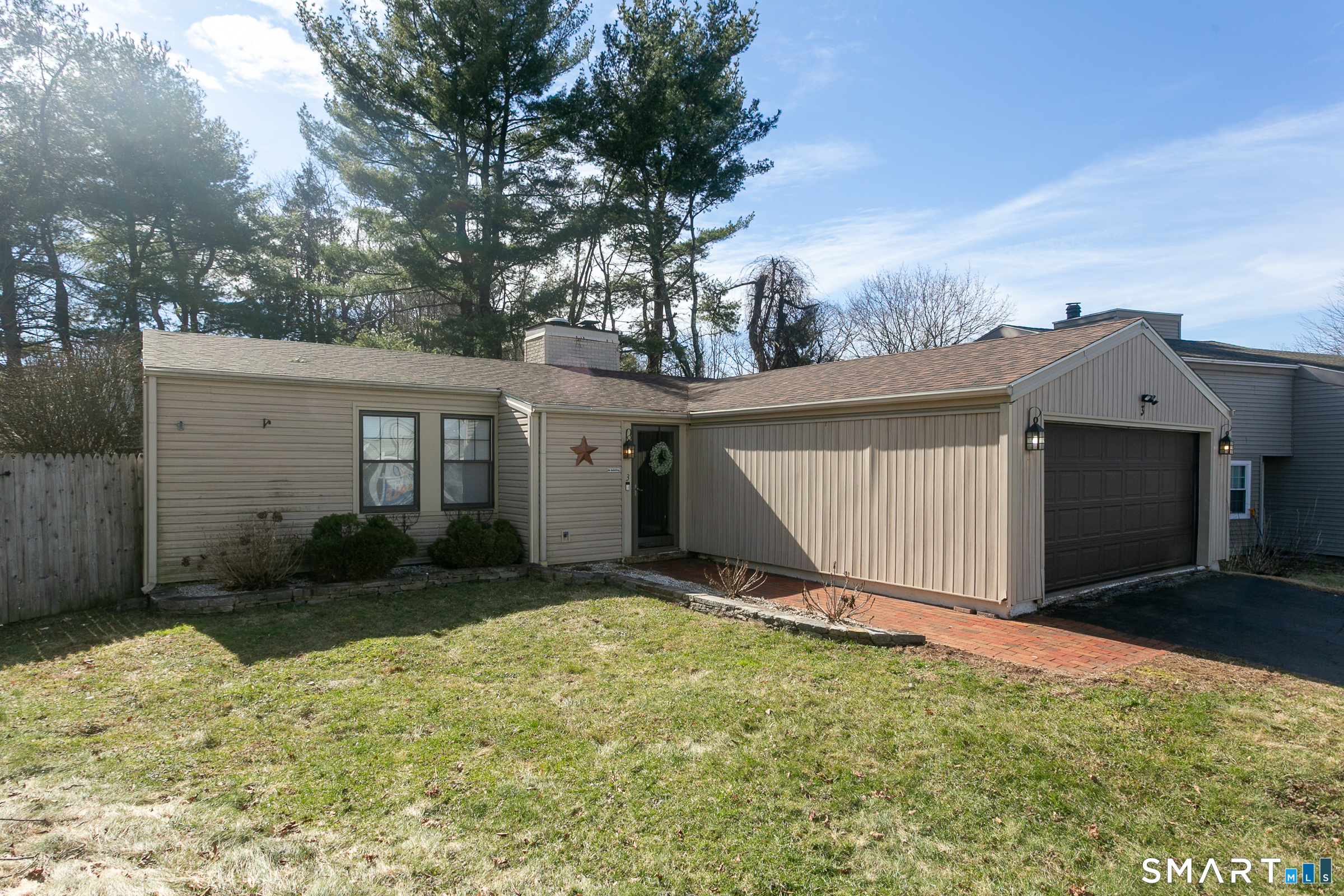 3 East Lake Place Middletown, CT 06457 - Photo 1 of 1 a view of a backyard