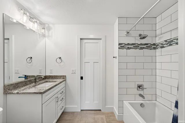 $1,324,900 | 18445 Forest Glade Drive, South Bend, IN 46637