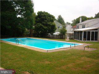 242 Rumpf Avenue Penndel, PA 19047 - Photo 2 of 6 Gallery Image 2
