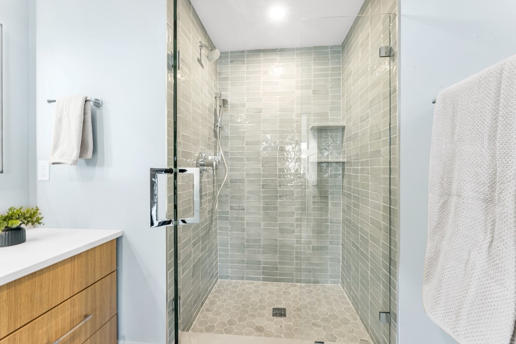 34 Oak Street, Unit 103 Boston, MA 02136 - Photo 14 of 20