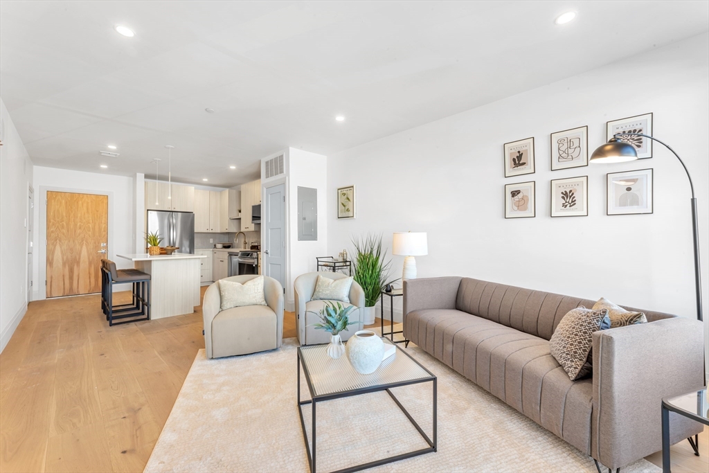 34 Oak Street, Unit 103 Boston, MA 02136 - Photo 9 of 20